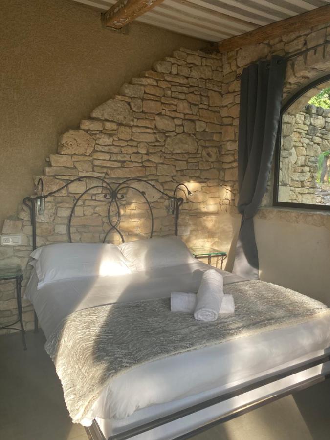 Hotel Lou Caleu Restaurant Le Rocher Des Abeilles Saint-Martin-de-Castillon Exterior foto