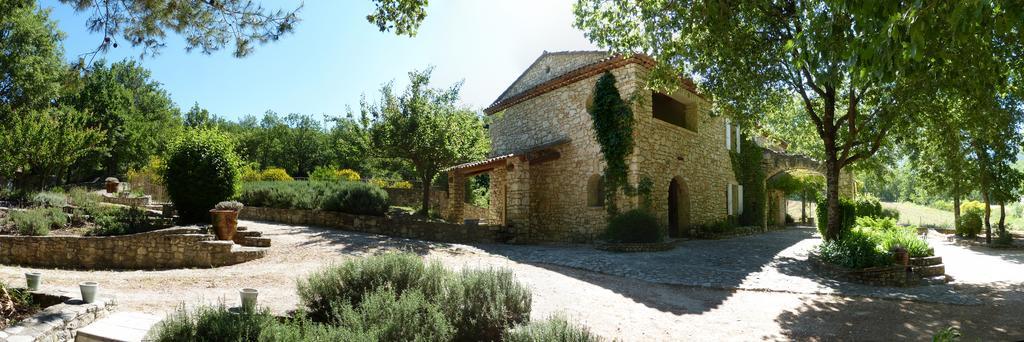 Hotel Lou Caleu Restaurant Le Rocher Des Abeilles Saint-Martin-de-Castillon Exterior foto
