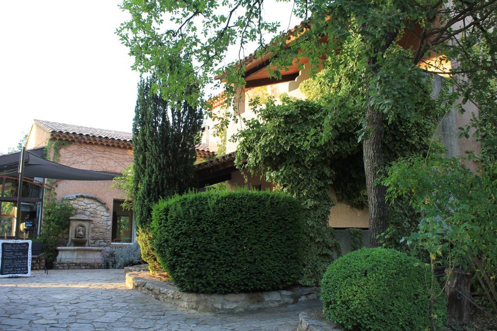 Hotel Lou Caleu Restaurant Le Rocher Des Abeilles Saint-Martin-de-Castillon Exterior foto
